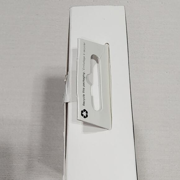 Otterbox Defender pro series iPhone 13 pro hard shell - Picture 5 of 7